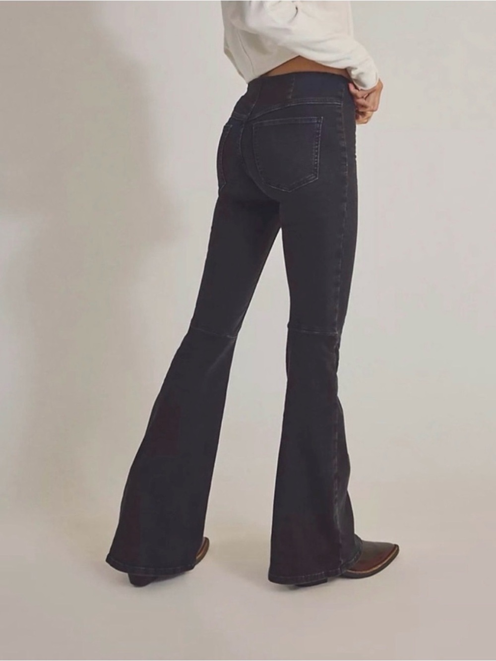 Free People Pull-On High-Rise Black Flare Jeans / Size 28